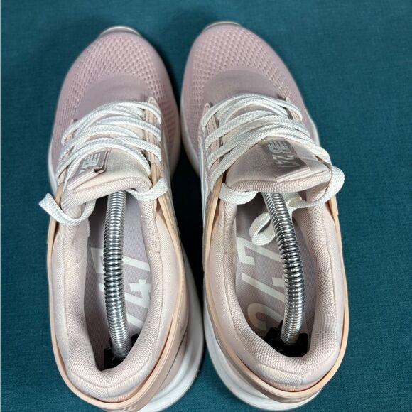 Size 9.5 - Women’s New Balance 247v2 pink shoes - Picture 7 of 9